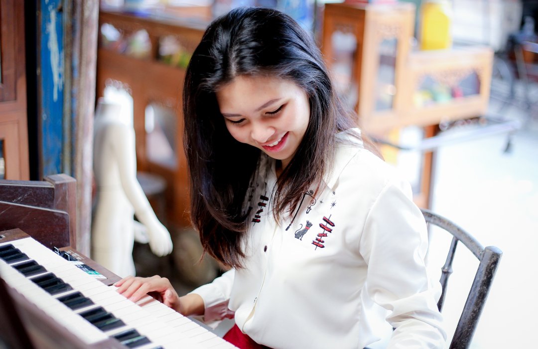 Piano-student-teen-5